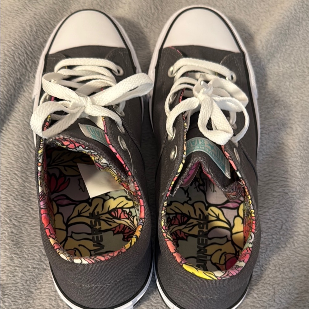 Converse Women's Gray Canvas Sneakers